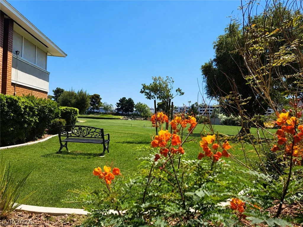 2845 Loveland, Las Vegas, NV 89109