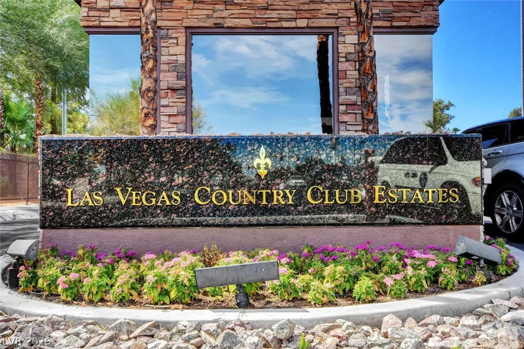 2845 Loveland, Las Vegas, NV 89109
