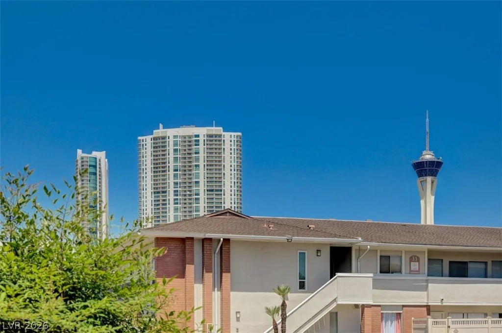 2845 Loveland, Las Vegas, NV 89109