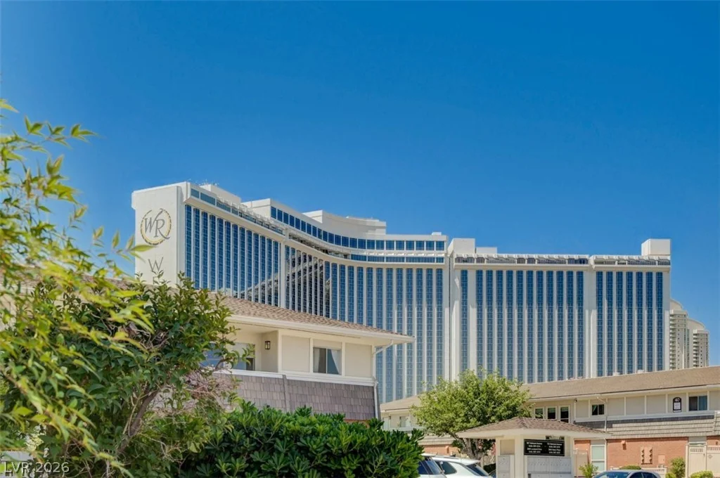 2845 Loveland, Las Vegas, NV 89109