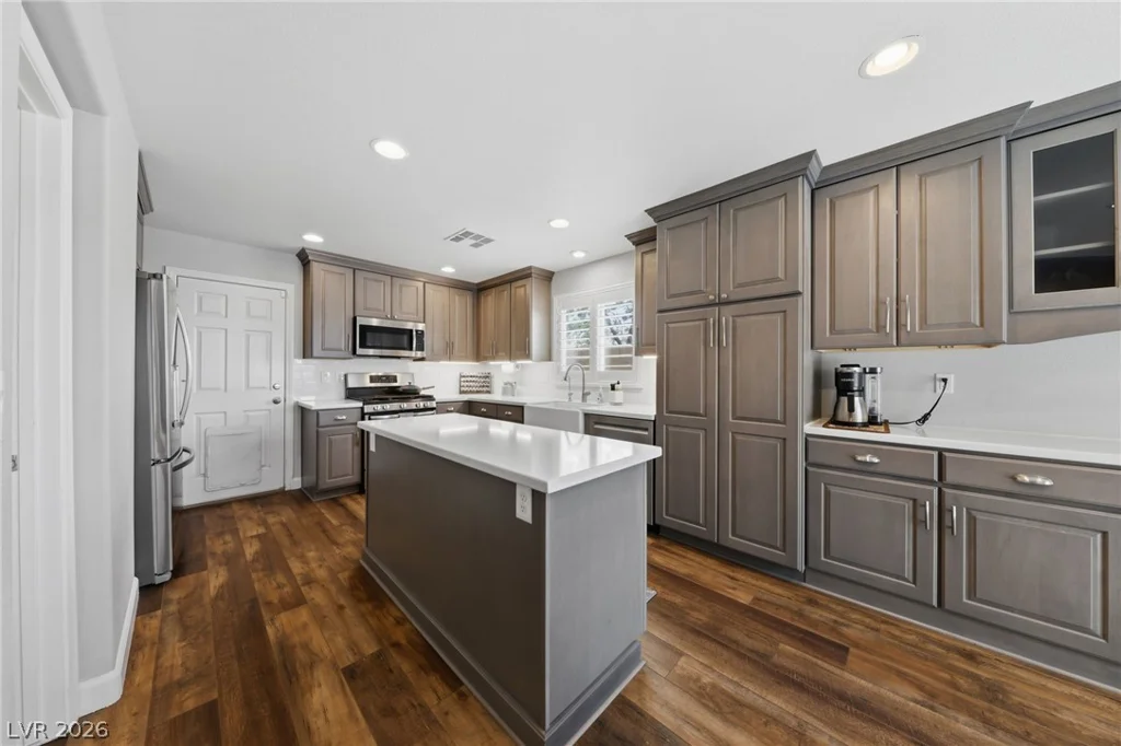 9009 Iron Cactus, Las Vegas, NV 89148