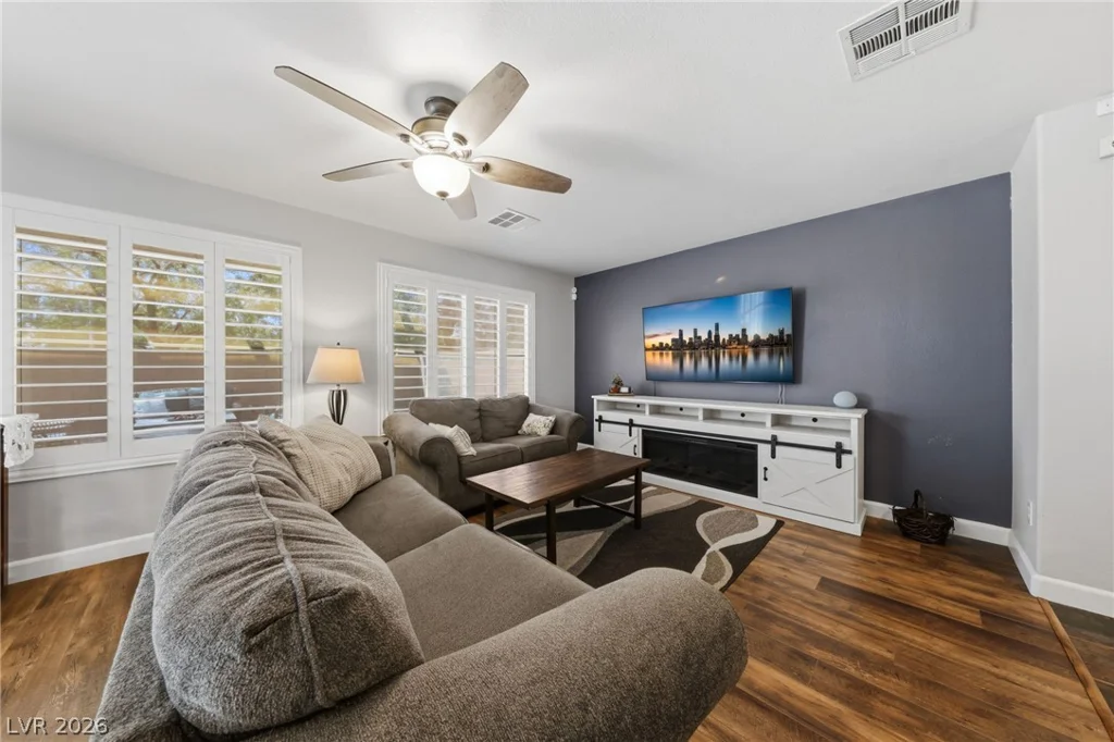 9009 Iron Cactus, Las Vegas, NV 89148
