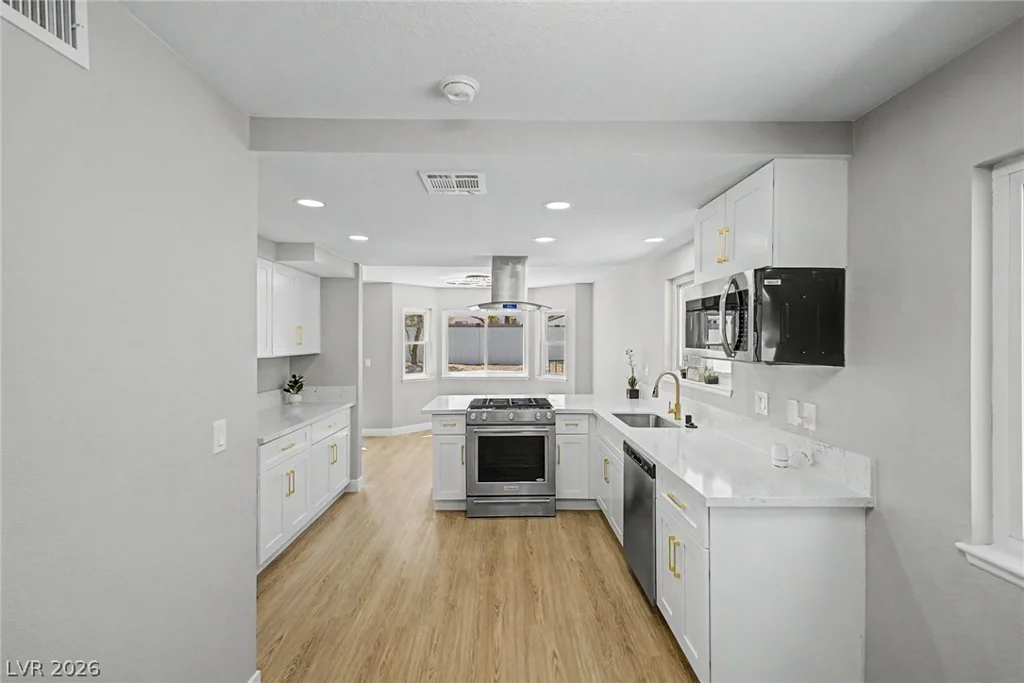 1500 Wheatland, Las Vegas, NV 89128