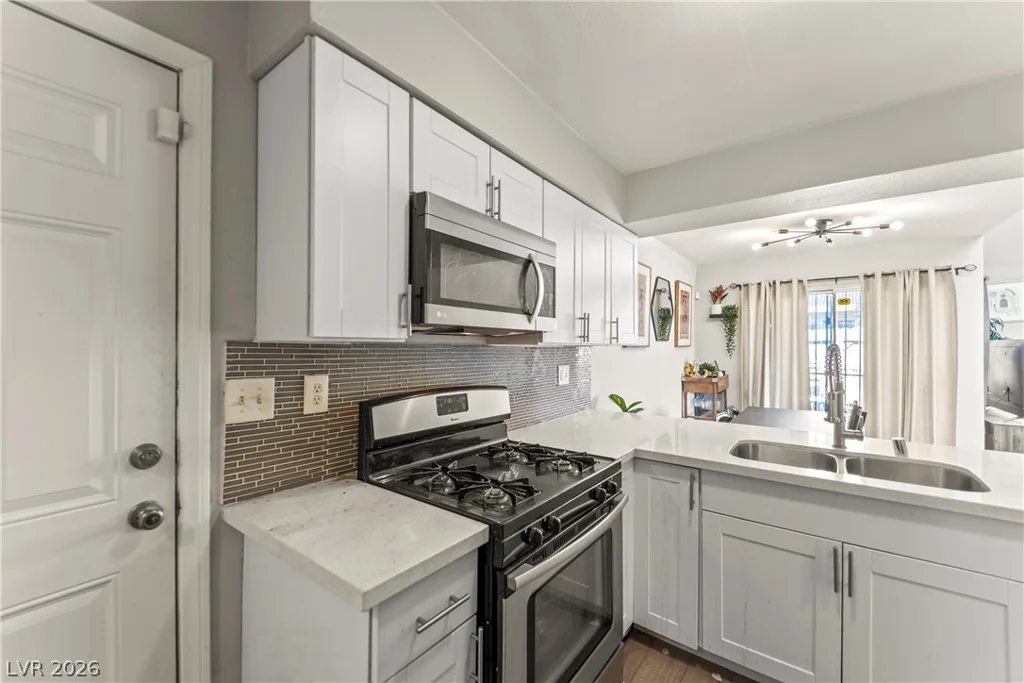 1403 Santa Anita, Las Vegas, NV 89119
