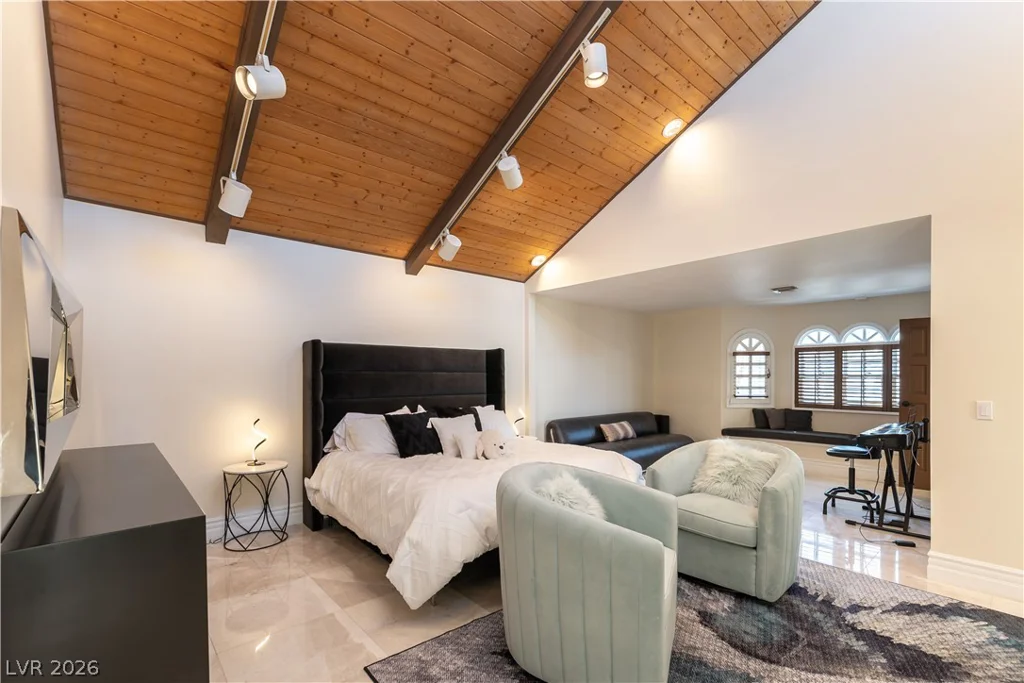 2845 QUEENS COURTYARD, Las Vegas, NV 89109