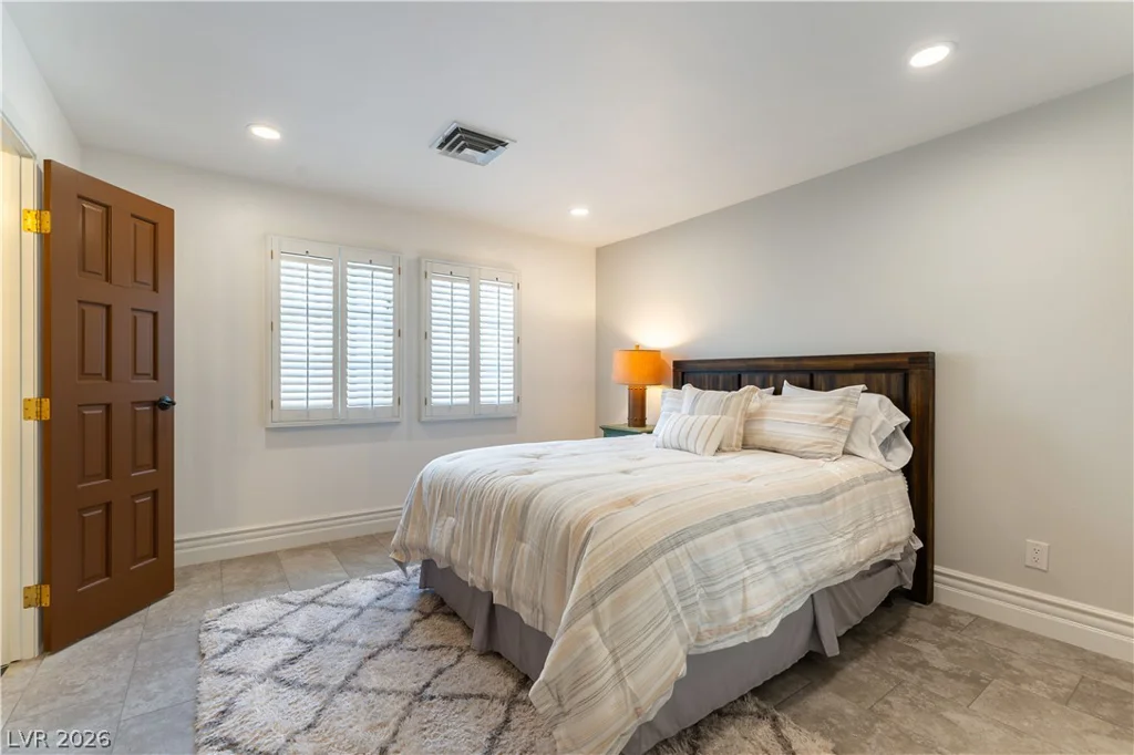 2845 QUEENS COURTYARD, Las Vegas, NV 89109