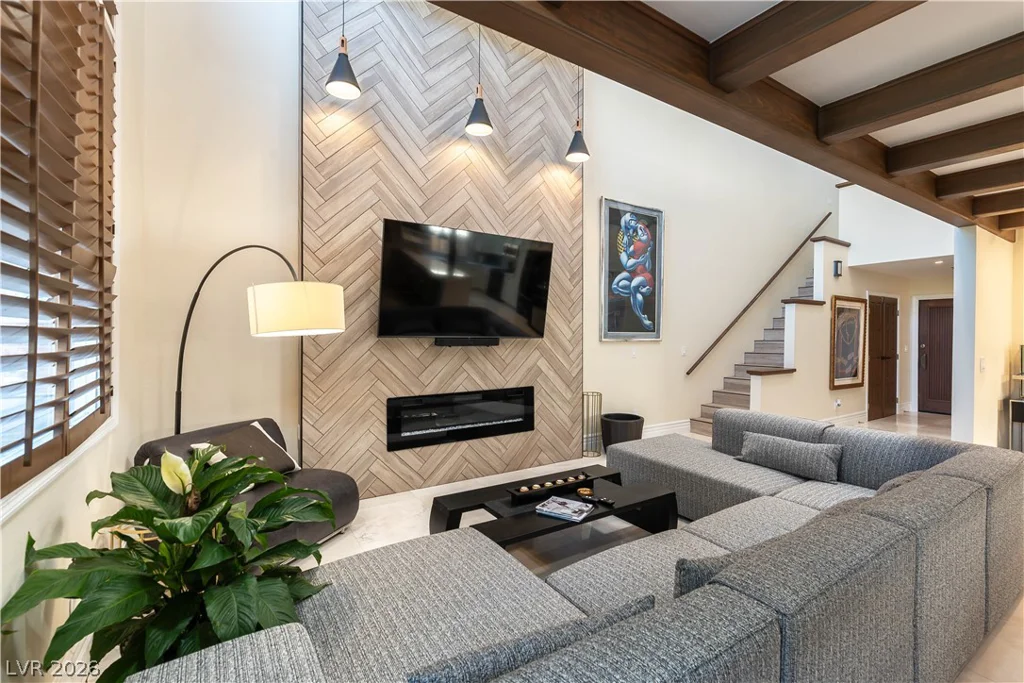 2845 QUEENS COURTYARD, Las Vegas, NV 89109