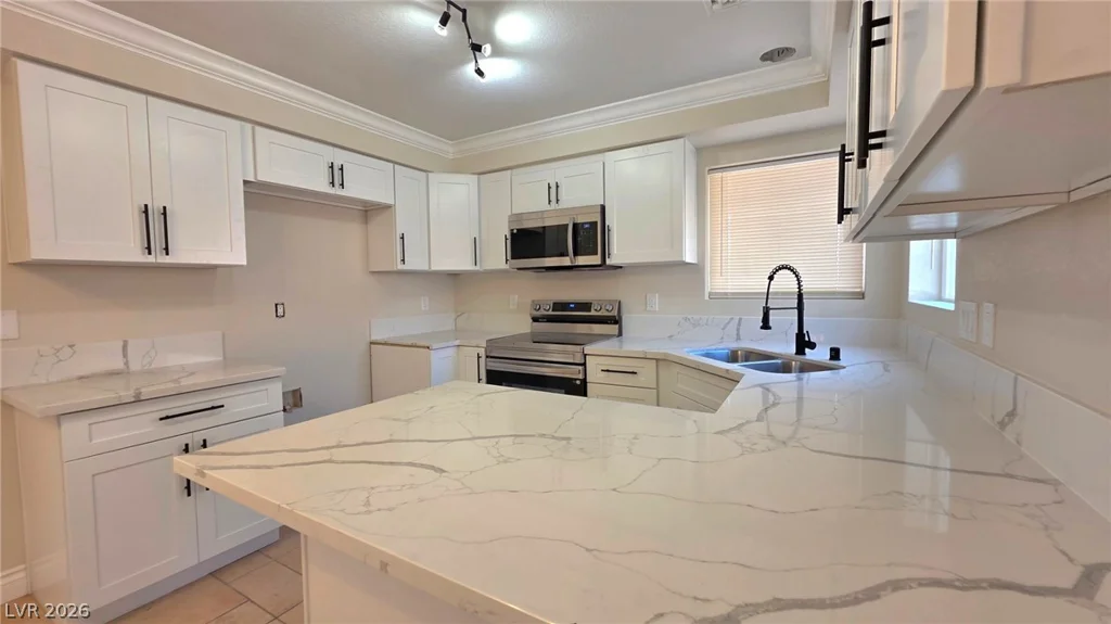 2155 Athol, Laughlin, NV 89029