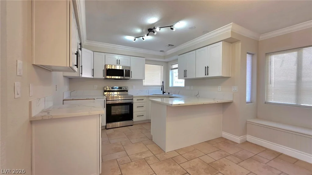 2155 Athol, Laughlin, NV 89029