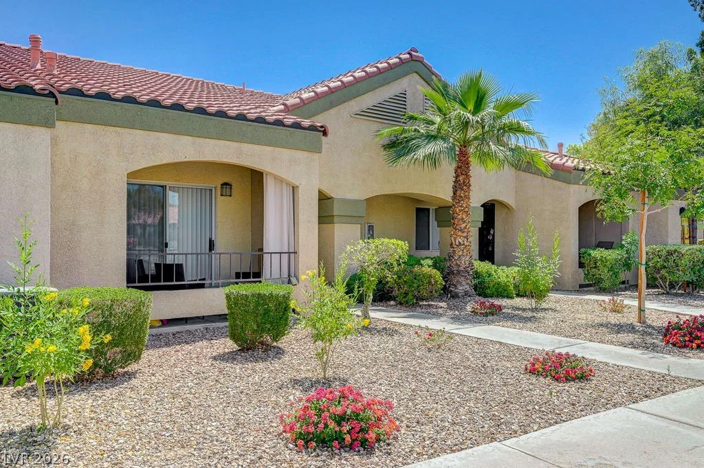 7885 Flamingo, Las Vegas, NV 89147