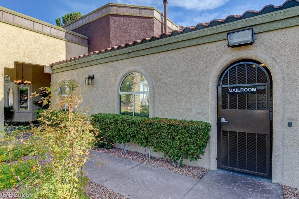 7885 Flamingo, Las Vegas, NV 89147