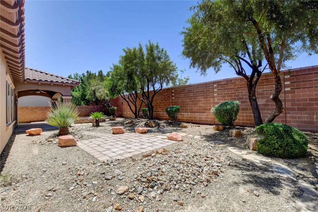 7521 Java Sparrow, North Las Vegas, NV 89084