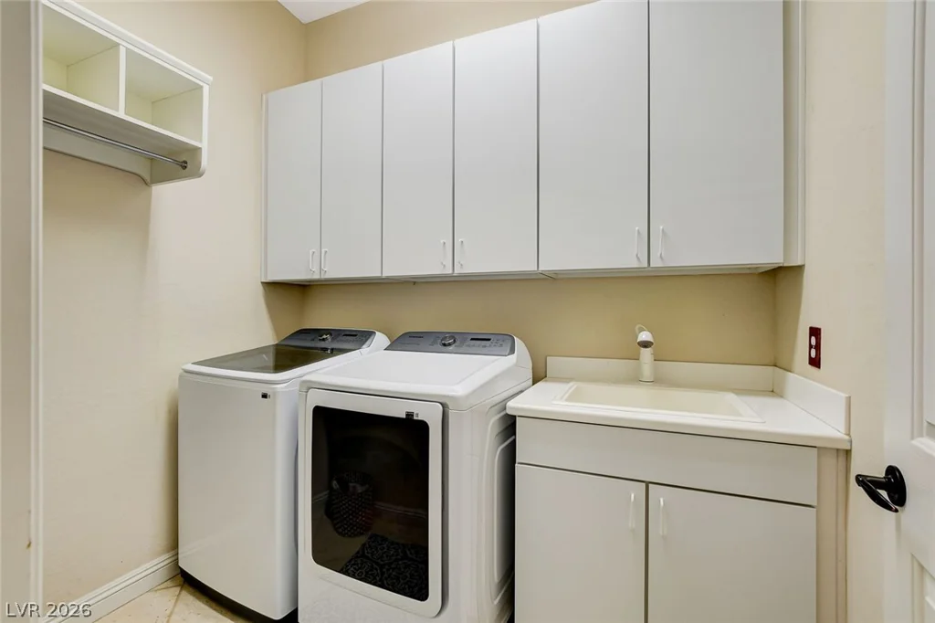 7521 Java Sparrow, North Las Vegas, NV 89084