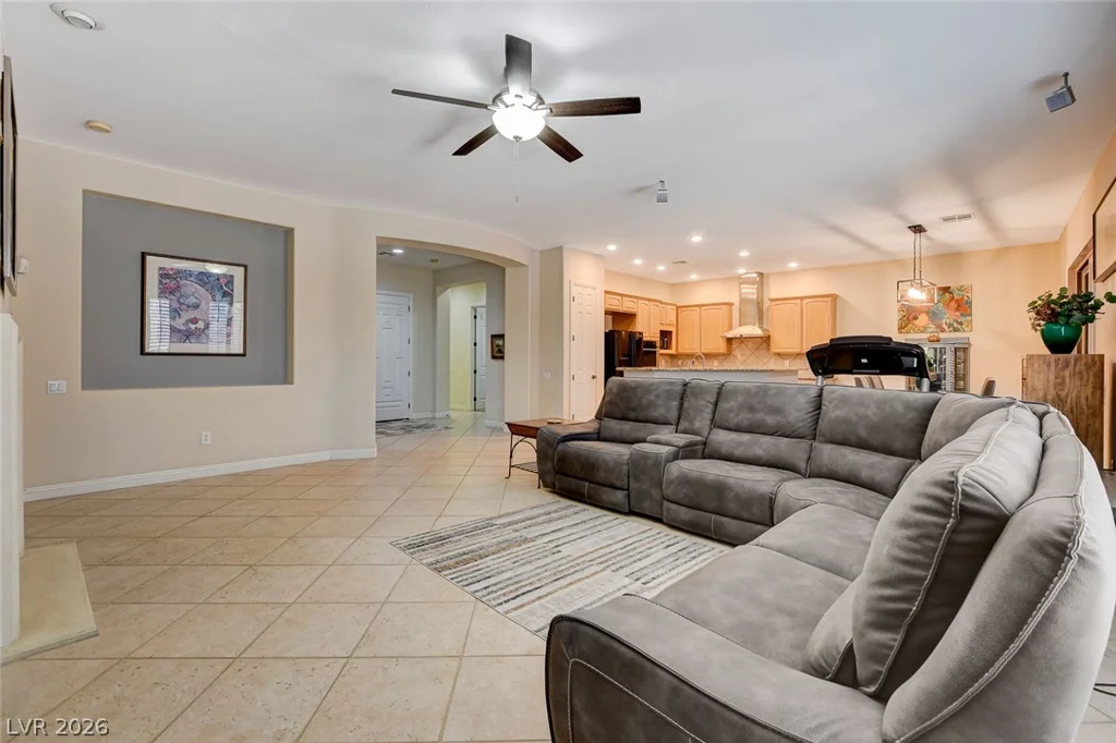 7521 Java Sparrow, North Las Vegas, NV 89084
