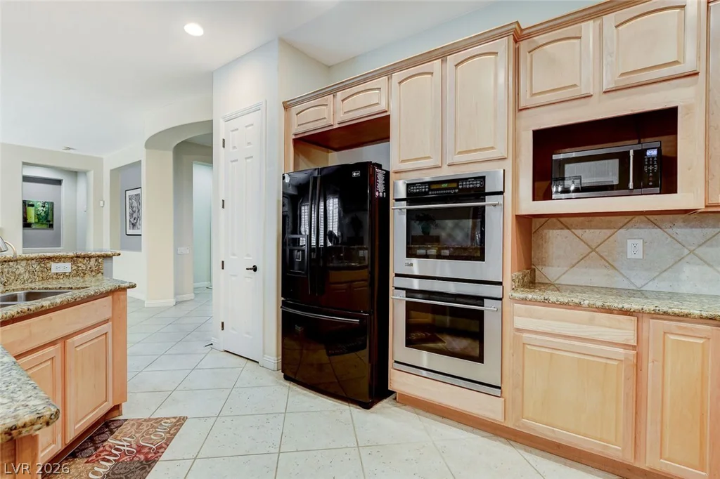7521 Java Sparrow, North Las Vegas, NV 89084
