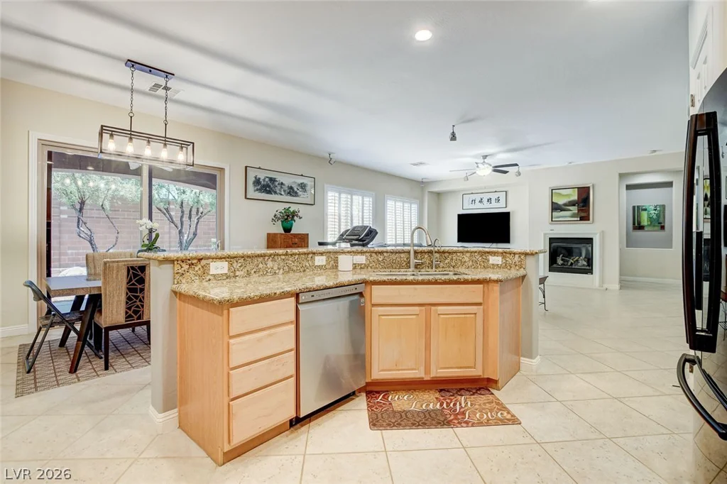 7521 Java Sparrow, North Las Vegas, NV 89084