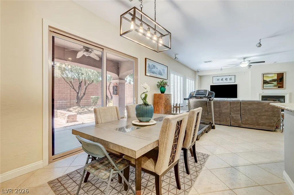 7521 Java Sparrow, North Las Vegas, NV 89084