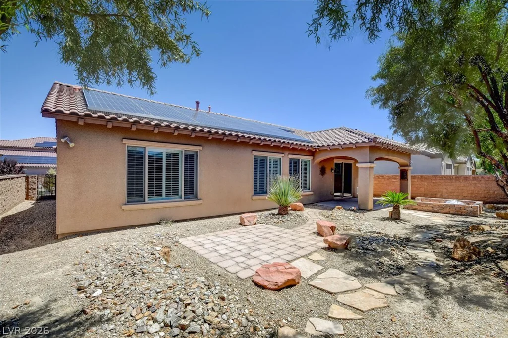7521 Java Sparrow, North Las Vegas, NV 89084