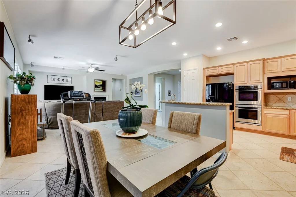 7521 Java Sparrow, North Las Vegas, NV 89084