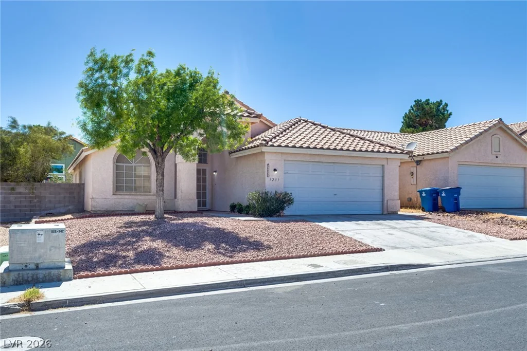 1237 Taramar, North Las Vegas, NV 89031