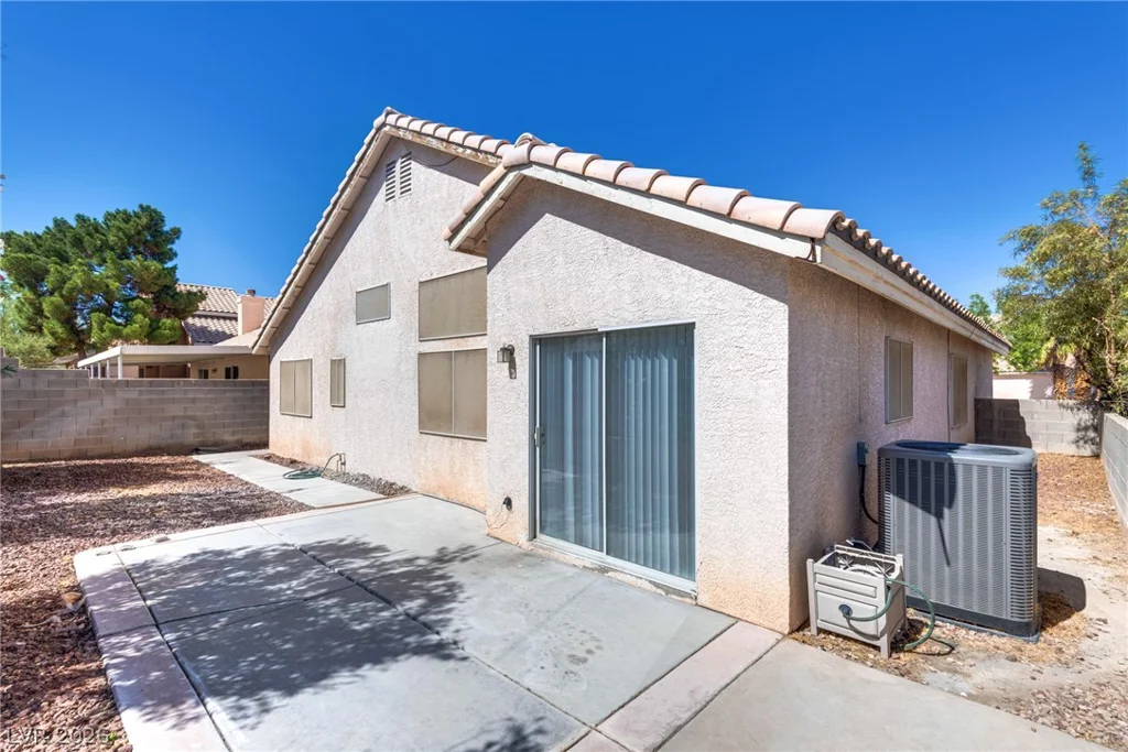 1237 Taramar, North Las Vegas, NV 89031