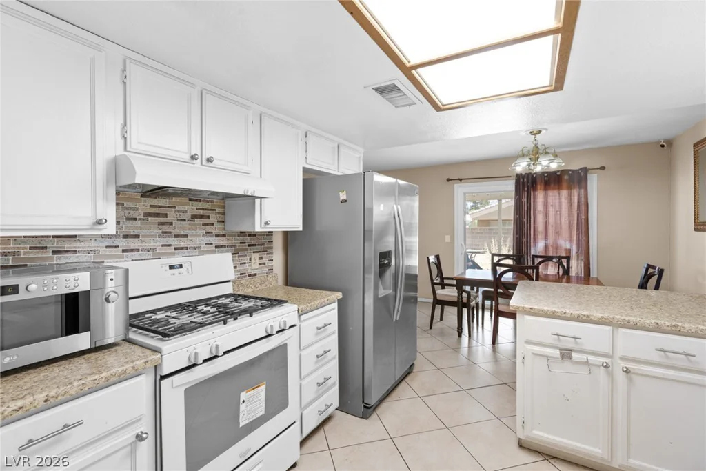 8209 Hydra, Las Vegas, NV 89128