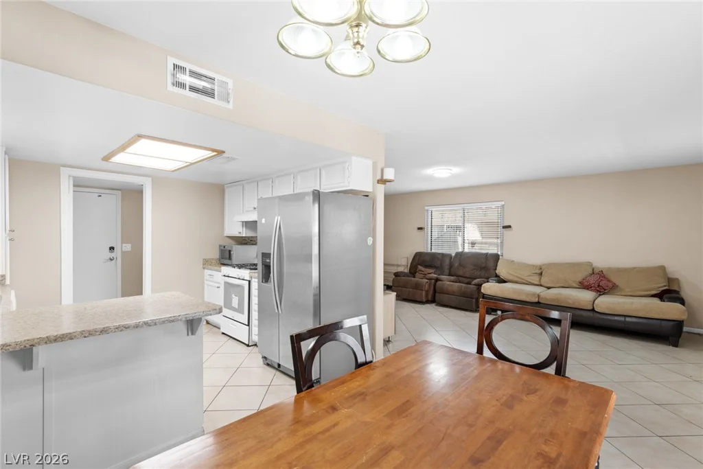 8209 Hydra, Las Vegas, NV 89128