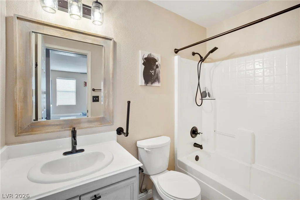 8572 Shady Pines, Las Vegas, NV 89143