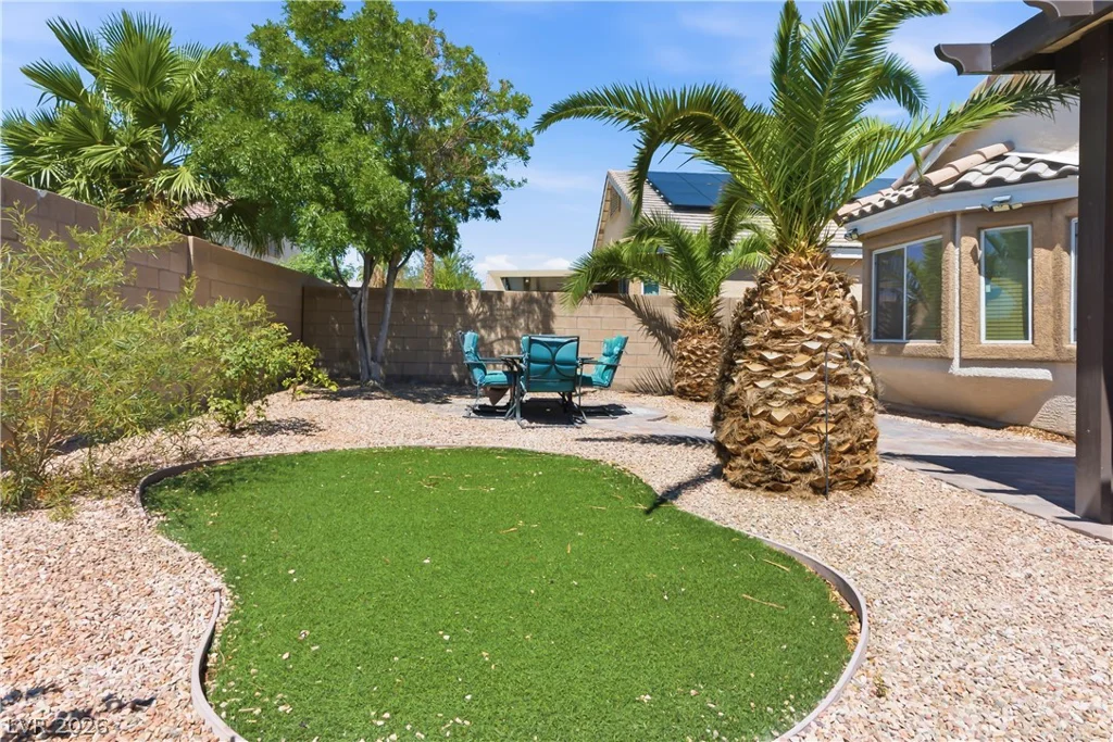 117 Elks Peak, North Las Vegas, NV 89084
