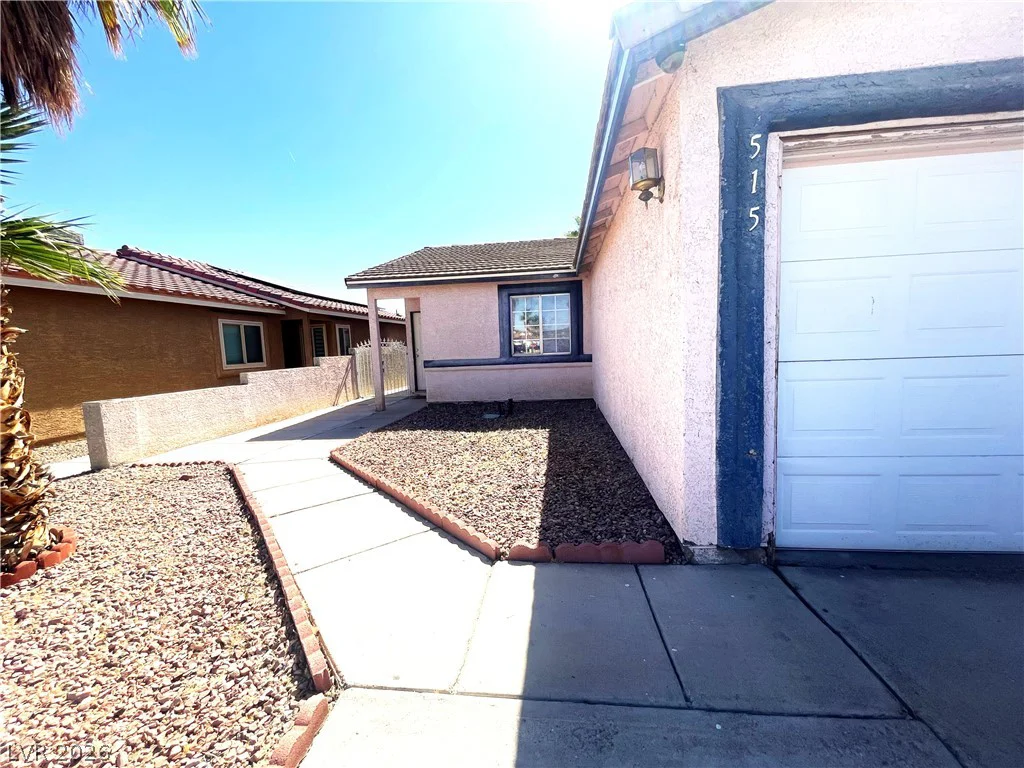515 Chandler, Henderson, NV 89014