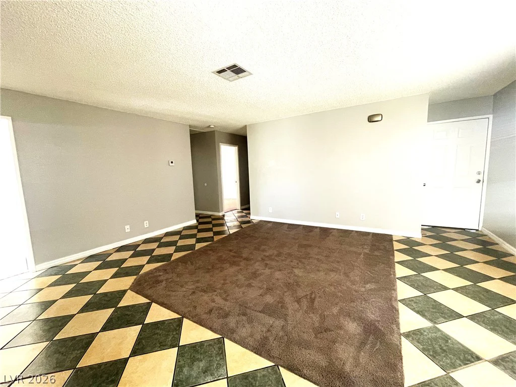515 Chandler, Henderson, NV 89014