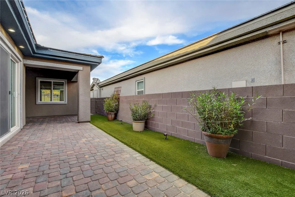 64 Reflection Cove, Henderson, NV 89011