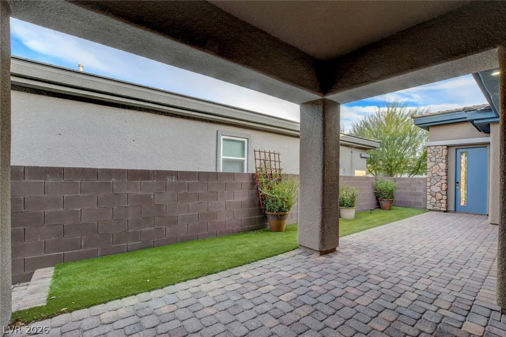 64 Reflection Cove, Henderson, NV 89011