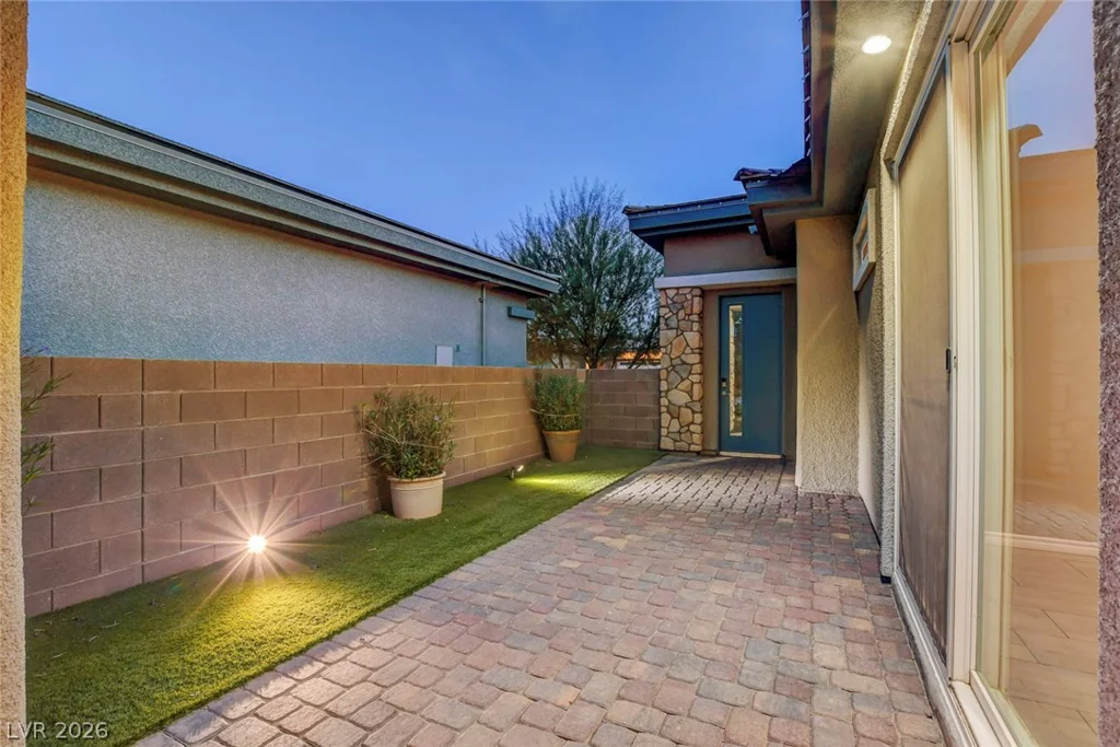 64 Reflection Cove, Henderson, NV 89011