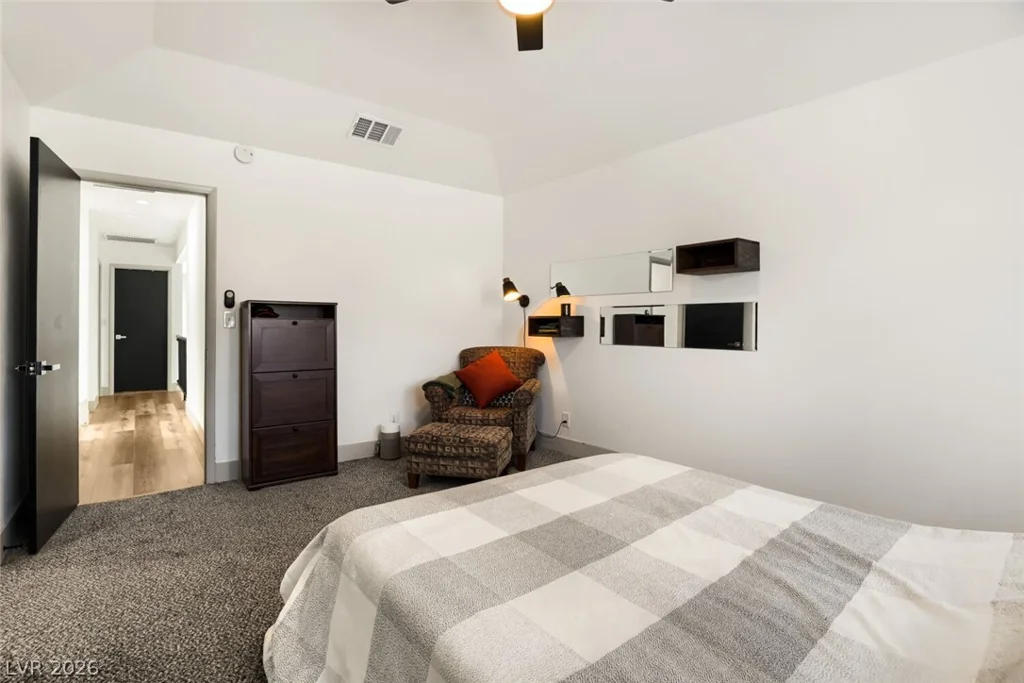 345 Warmside, Las Vegas, NV 89145