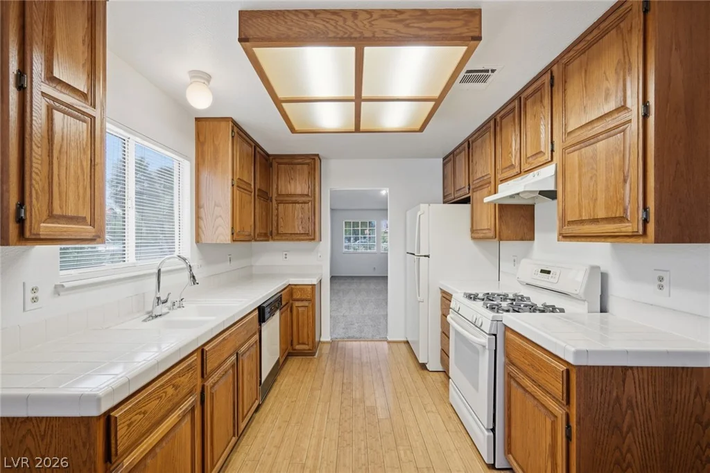 3004 Olivegrove, Las Vegas, NV 89108