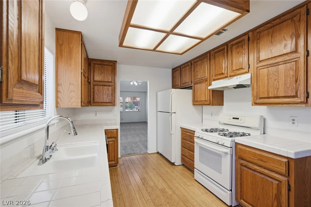 3004 Olivegrove, Las Vegas, NV 89108