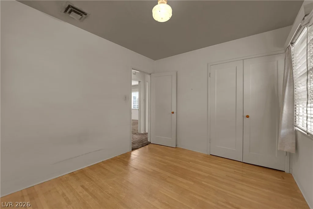 433 10th, Las Vegas, NV 89101