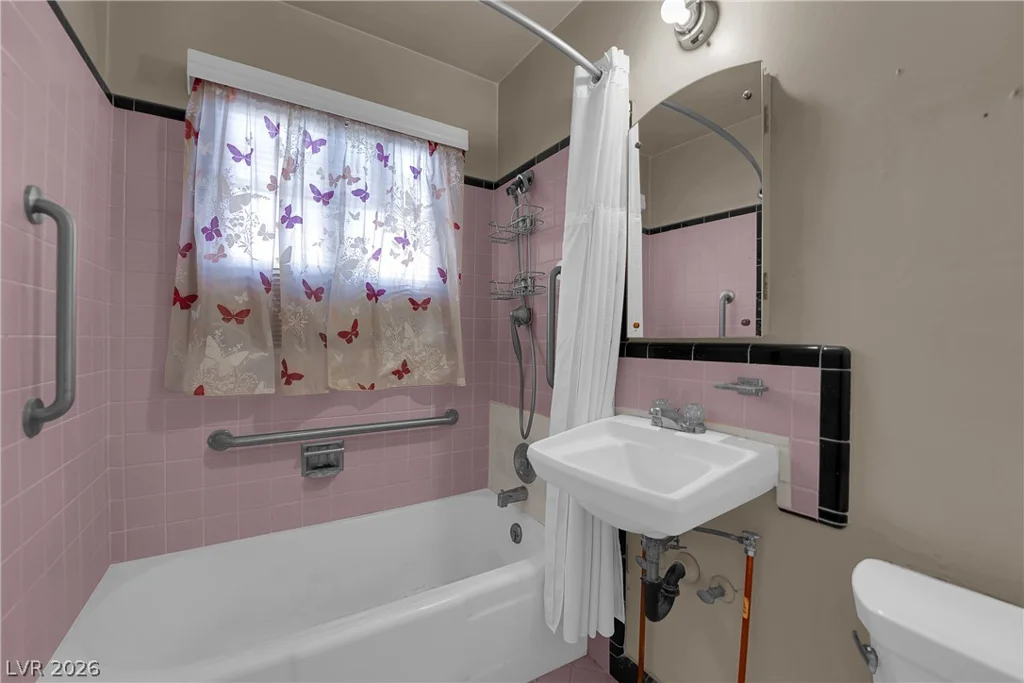 433 10th, Las Vegas, NV 89101