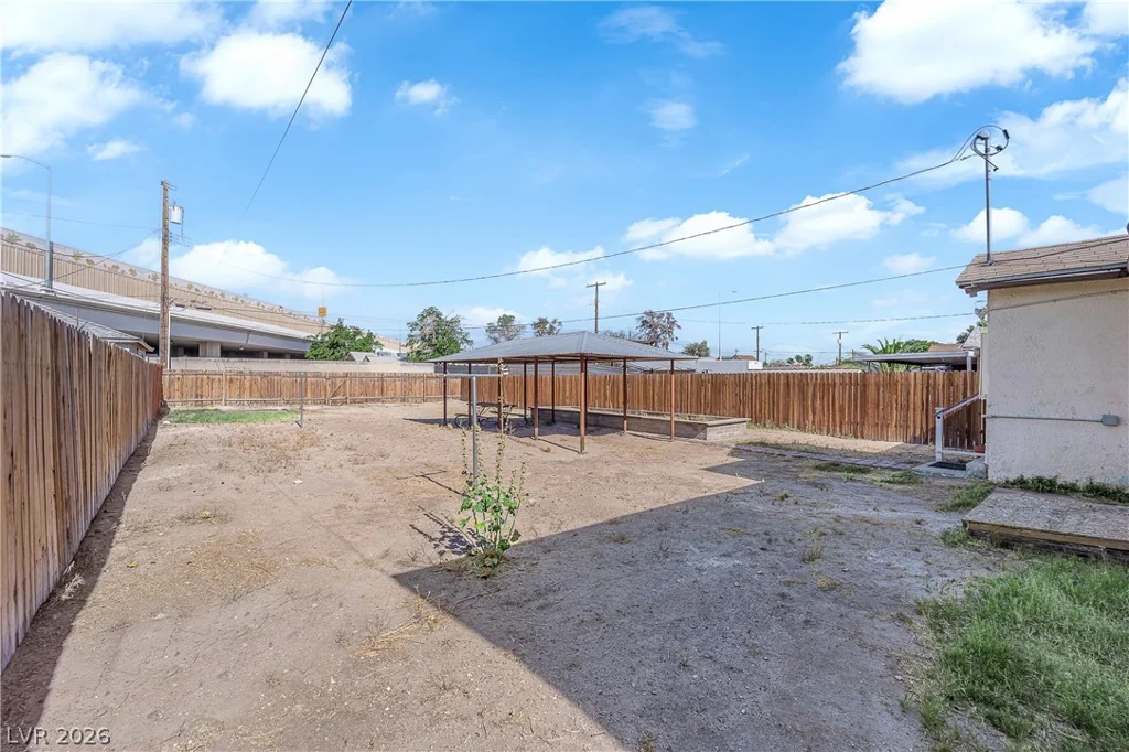 433 10th, Las Vegas, NV 89101