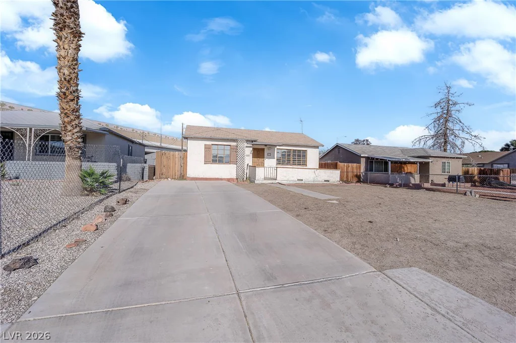 433 10th, Las Vegas, NV 89101