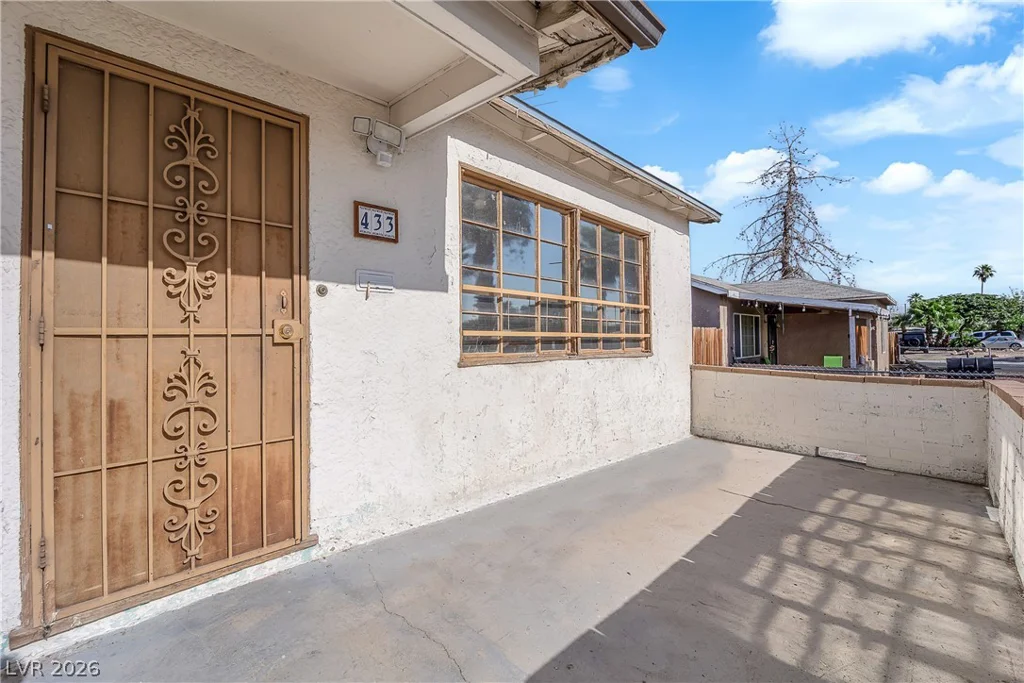 433 10th, Las Vegas, NV 89101