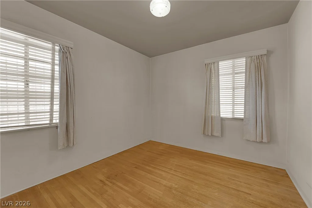 433 10th, Las Vegas, NV 89101