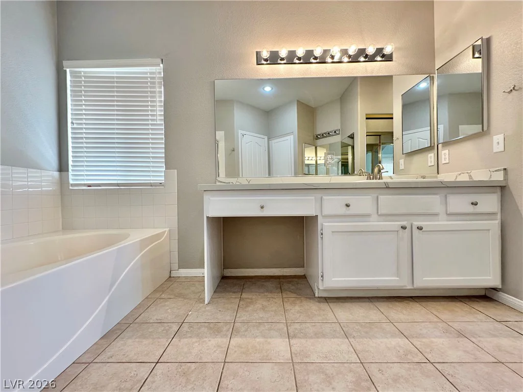 8316 Windchase, Las Vegas, NV 89129