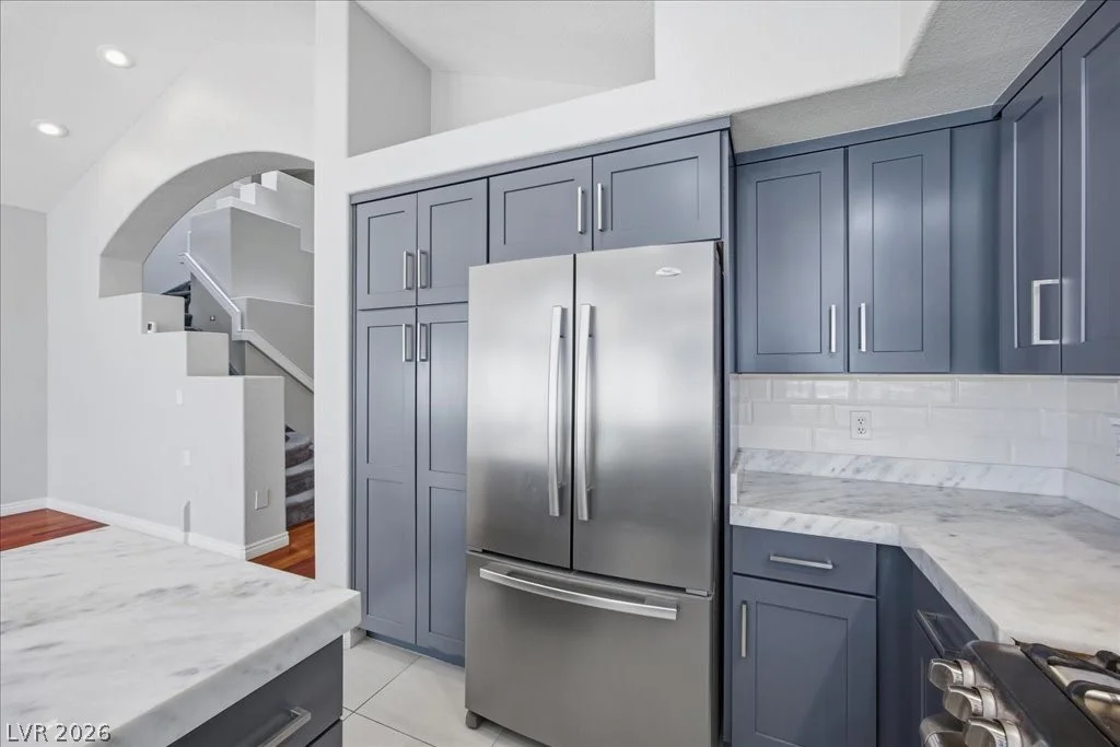 8105 Lake Hills, Las Vegas, NV 89128
