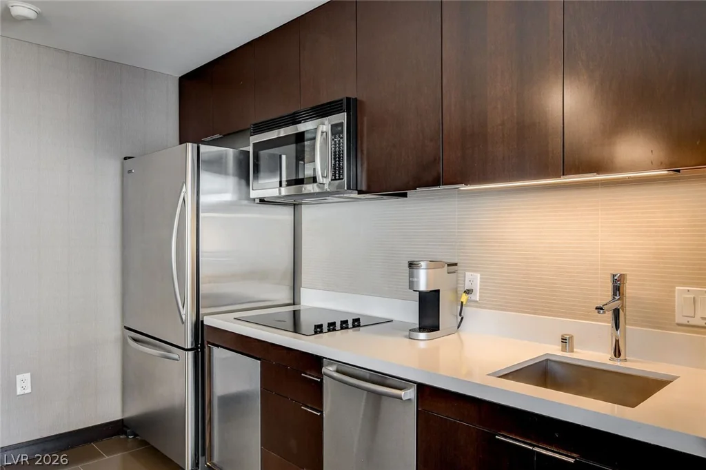 2600 Harmon, Las Vegas, NV 89158