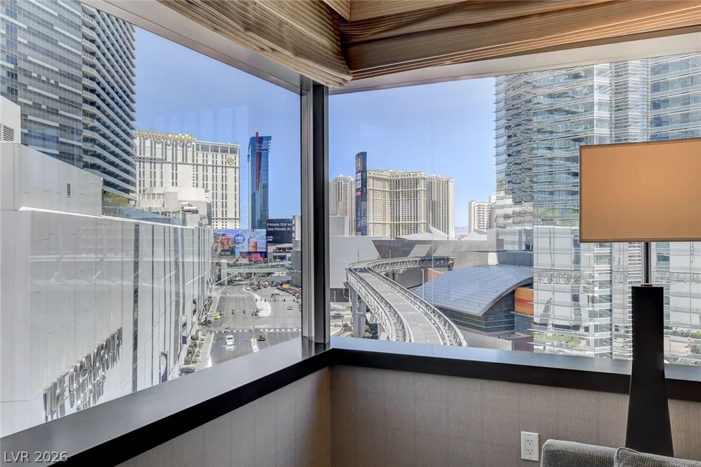 2600 Harmon, Las Vegas, NV 89158