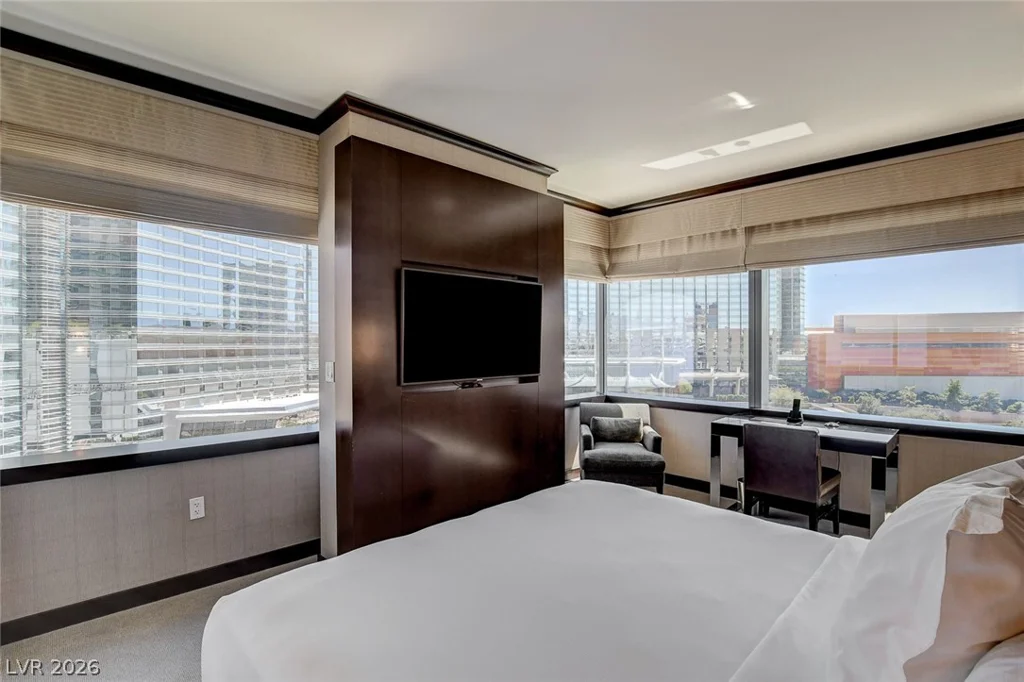 2600 Harmon, Las Vegas, NV 89158