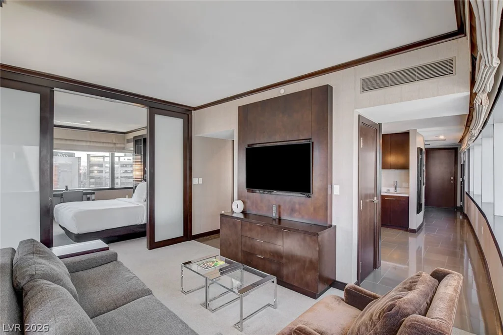 2600 Harmon, Las Vegas, NV 89158