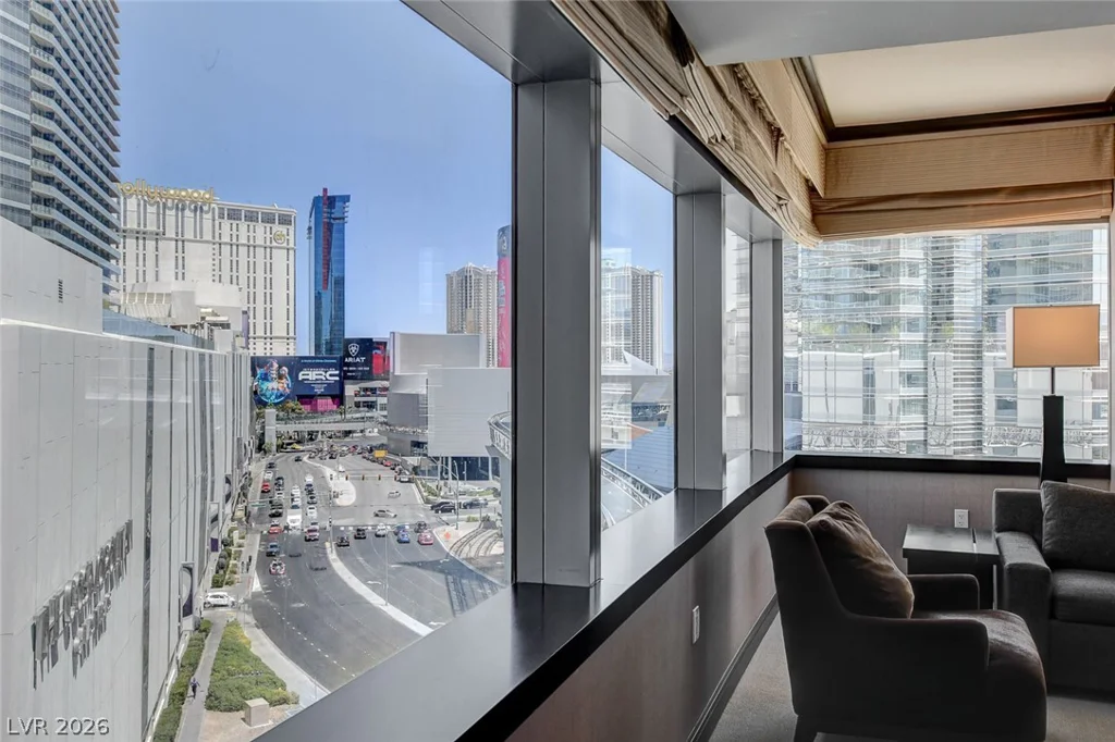 2600 Harmon, Las Vegas, NV 89158